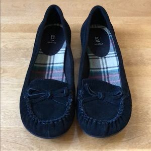 Bakers black flats